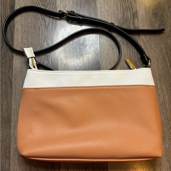 NWOT Anne Klein Tan and White Crossbody Bag - Picture 2 of 7